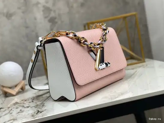 LOUIS VUITTON TWIST MM 0429
